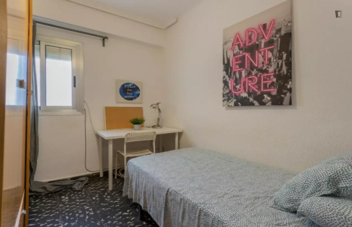 Apartament per a compartir a Barrio de Benicalap