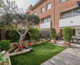 Garden of Single-family semi-detached for sale in Castelldefels  with Air Conditioner, Terrace and Balcony