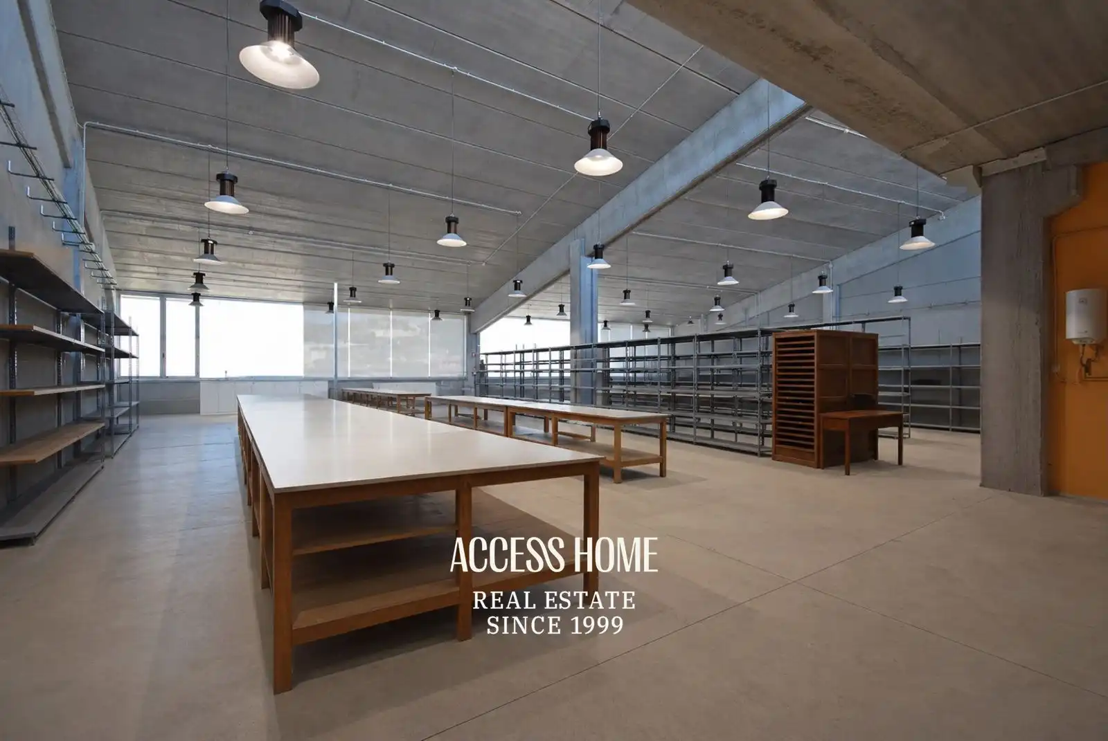 Nave industrial con ascensor en venta en Canyet - Pomar