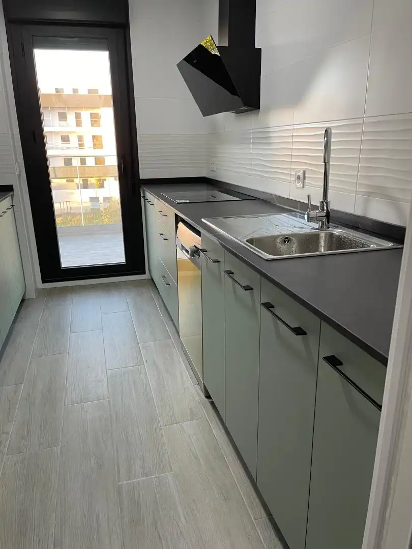Küche von Wohnung zur Miete in La Rinconada mit Klimaanlage, Heizung und Terrasse