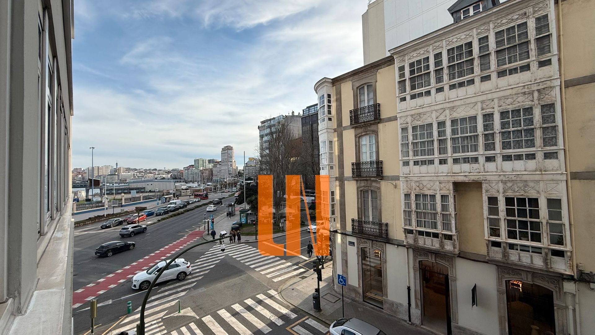 Vista exterior de Pis en venda en A Coruña Capital  amb Calefacció, Forn i Rentadora