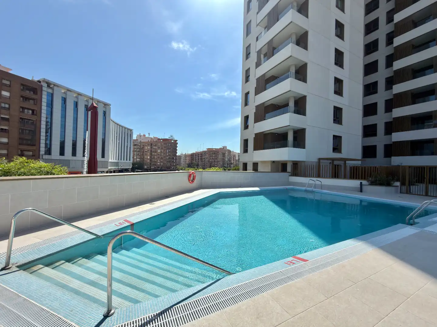Swimming pool of Flat for sale in Valencia  with Air Conditioner, Parquet flooring and Terrace