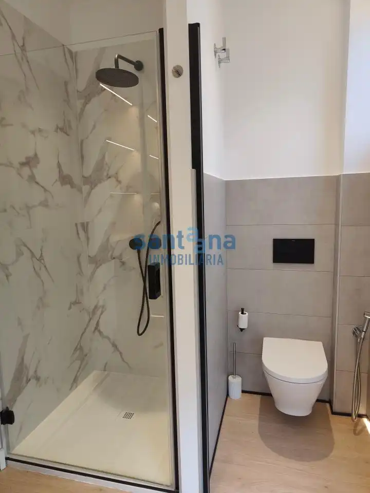 Badezimmer von Wohnungen zur Miete in León Capital  mit Heizung, Möbliert und Haustechnik