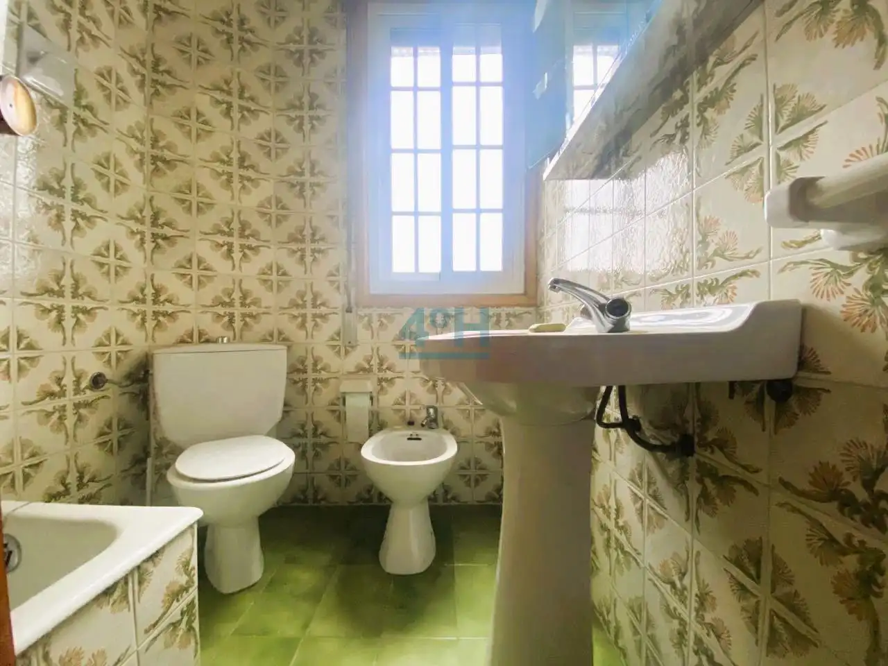 Badezimmer von Haus oder Chalet zum Verkauf in Ourense Capital  mit Heizung, Privatgarten und Abstellraum