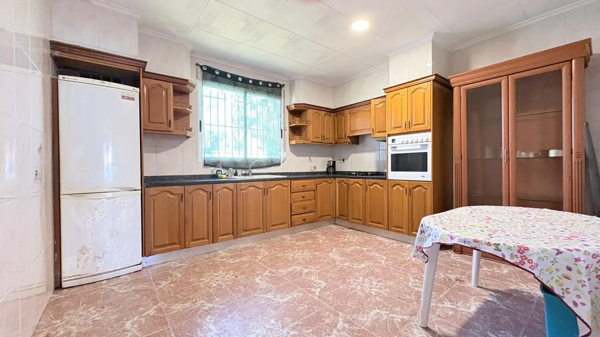 Cocina de Finca rústica en venta en Cullera con Aire acondicionado, Jardín privado y Trastero