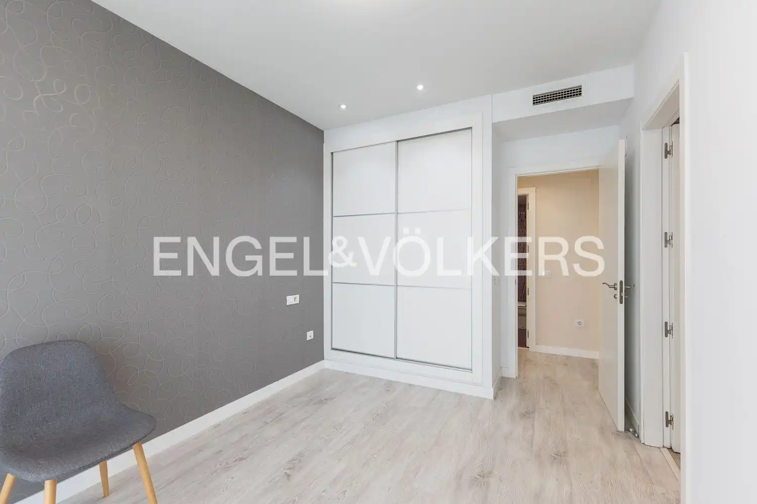 Flat for rent in Torrent  with Air Conditioner, Heating and Parquet flooring