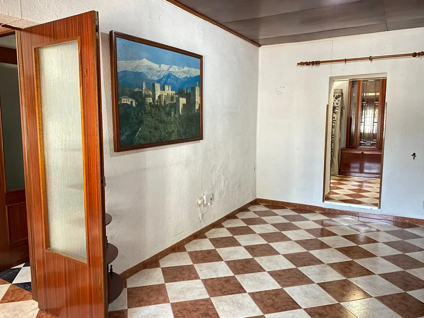 Sala d'estar de Casa adosada en venda en Camas amb Aire condicionat, Terrassa i Balcó