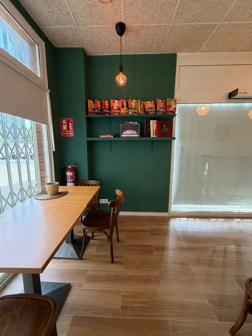 Menjador de Local en venda en Barcelona
