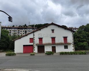 Vista exterior de Casa o xalet en venda en Andoain amb Terrassa i Balcó