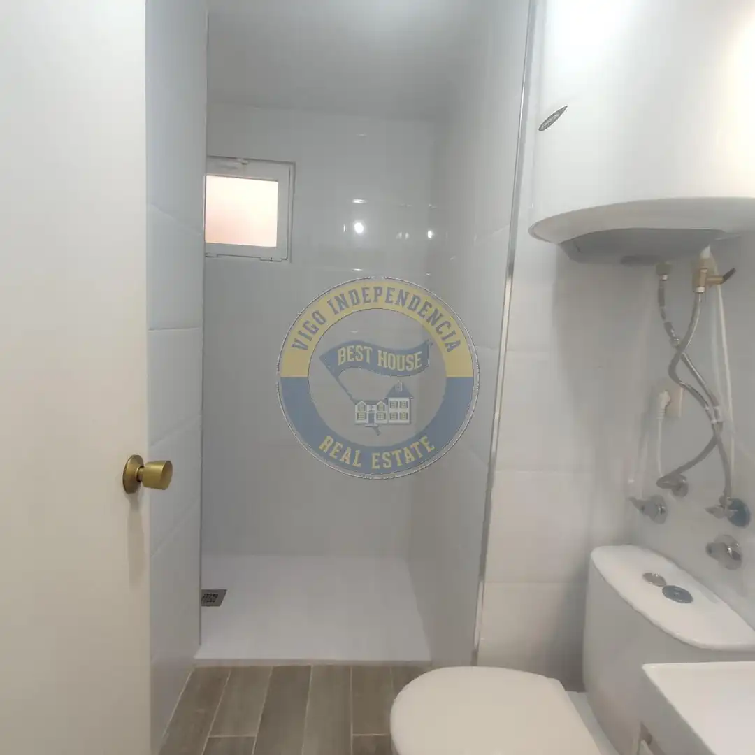Bany de Apartament en venda en Vigo 