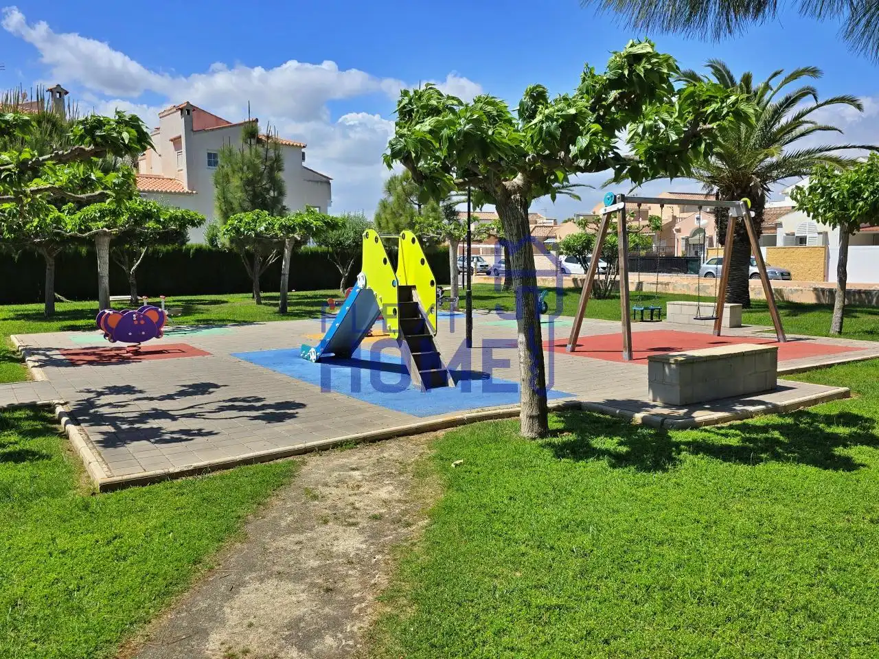 Vista exterior de Casa adosada en venta en Torrevieja con Calefacción, Jardín privado y Terraza