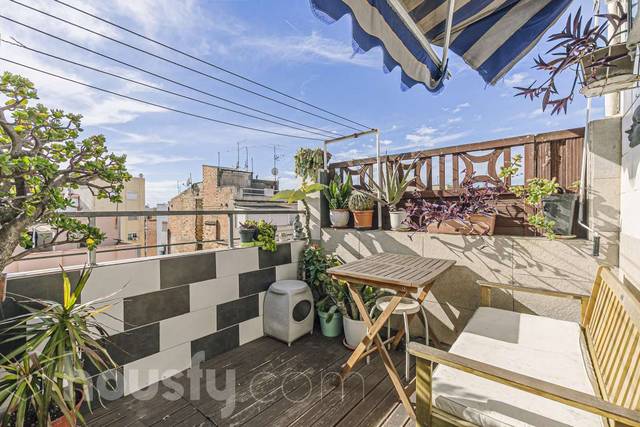 Ático en Venta en Carrer d' Amadeu Vives, . en Pubilla Cases