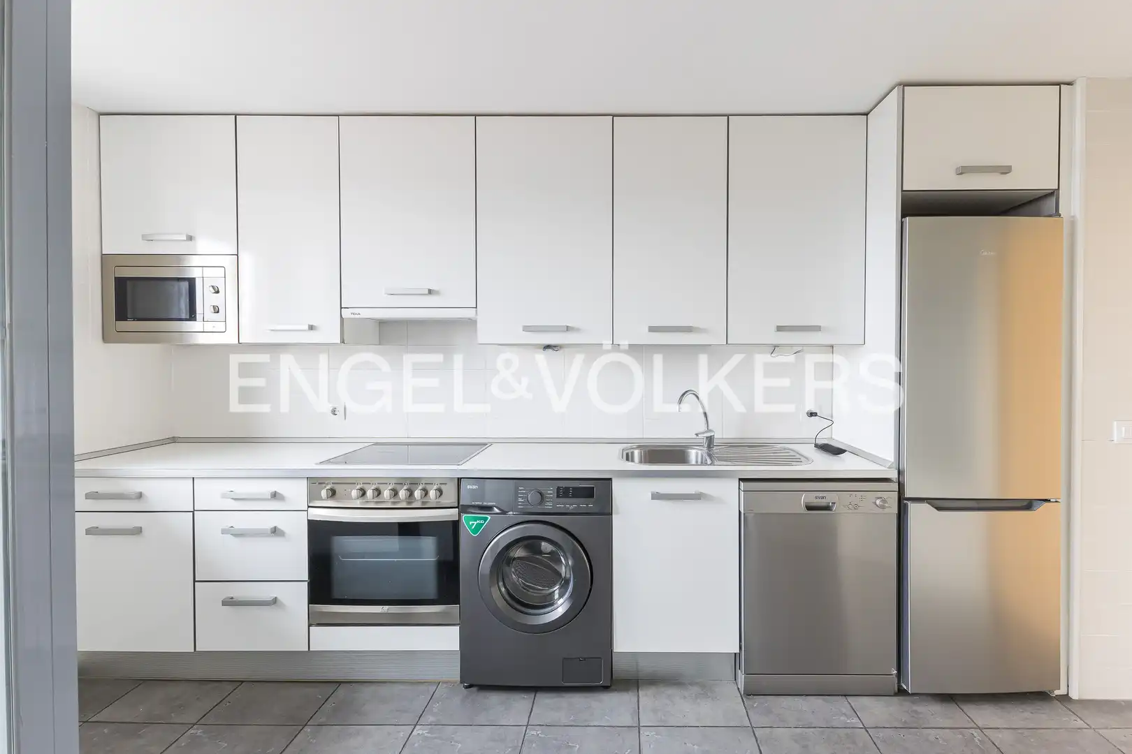 Kitchen of Attic for sale in Boadilla del Monte  with Air Conditioner, Heating and Terrace