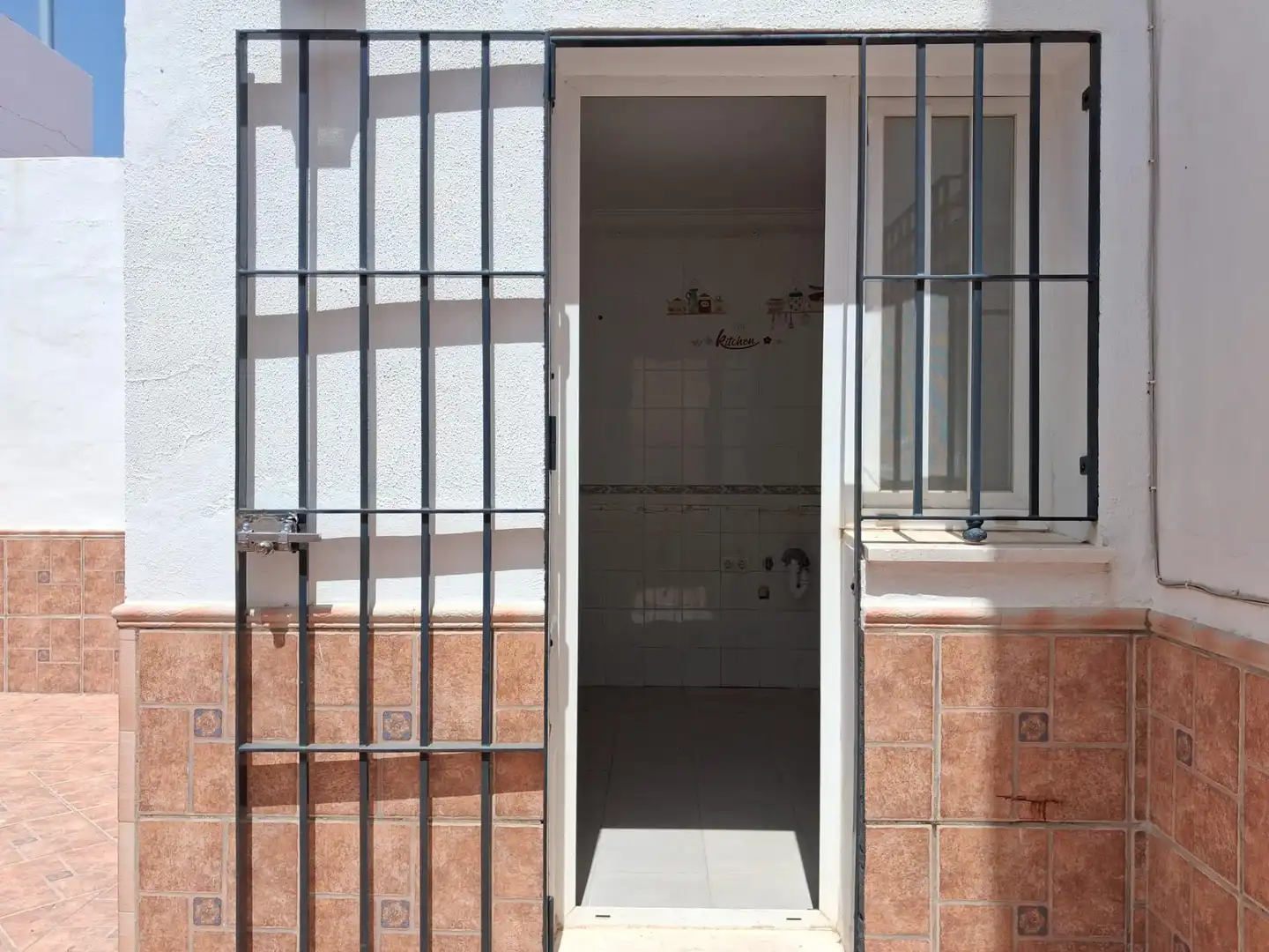 Casa adosada en venda en Utrera amb Piscina comunitària