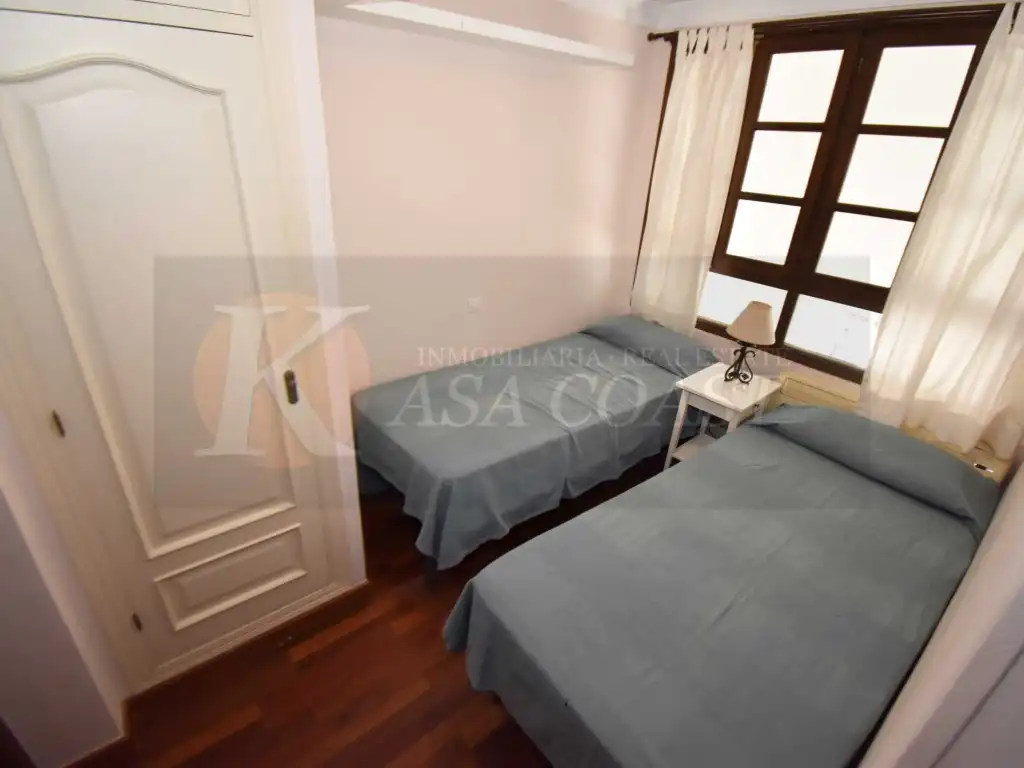 Habitación de Casa adosada en venta en Fuengirola con Aire acondicionado, Jardín privado y Terraza