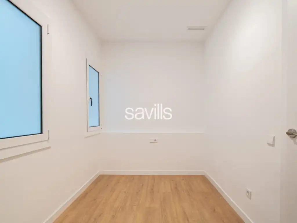 Bedroom of Apartments for sale in Barcelona  with Air Conditioner and Balcony