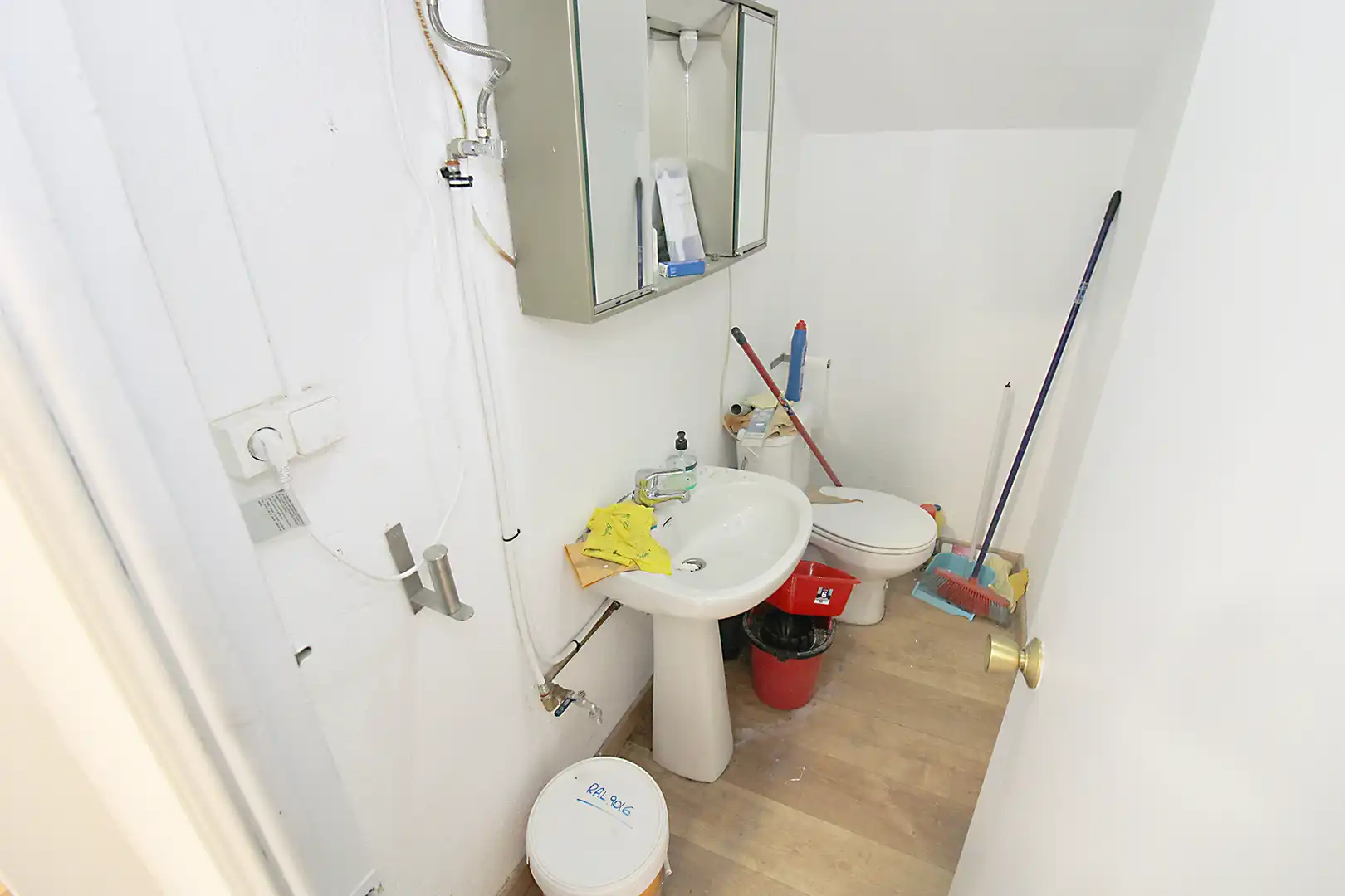 Bathroom of Commercial properties for rent in Torrelaguna  with Air Conditioner