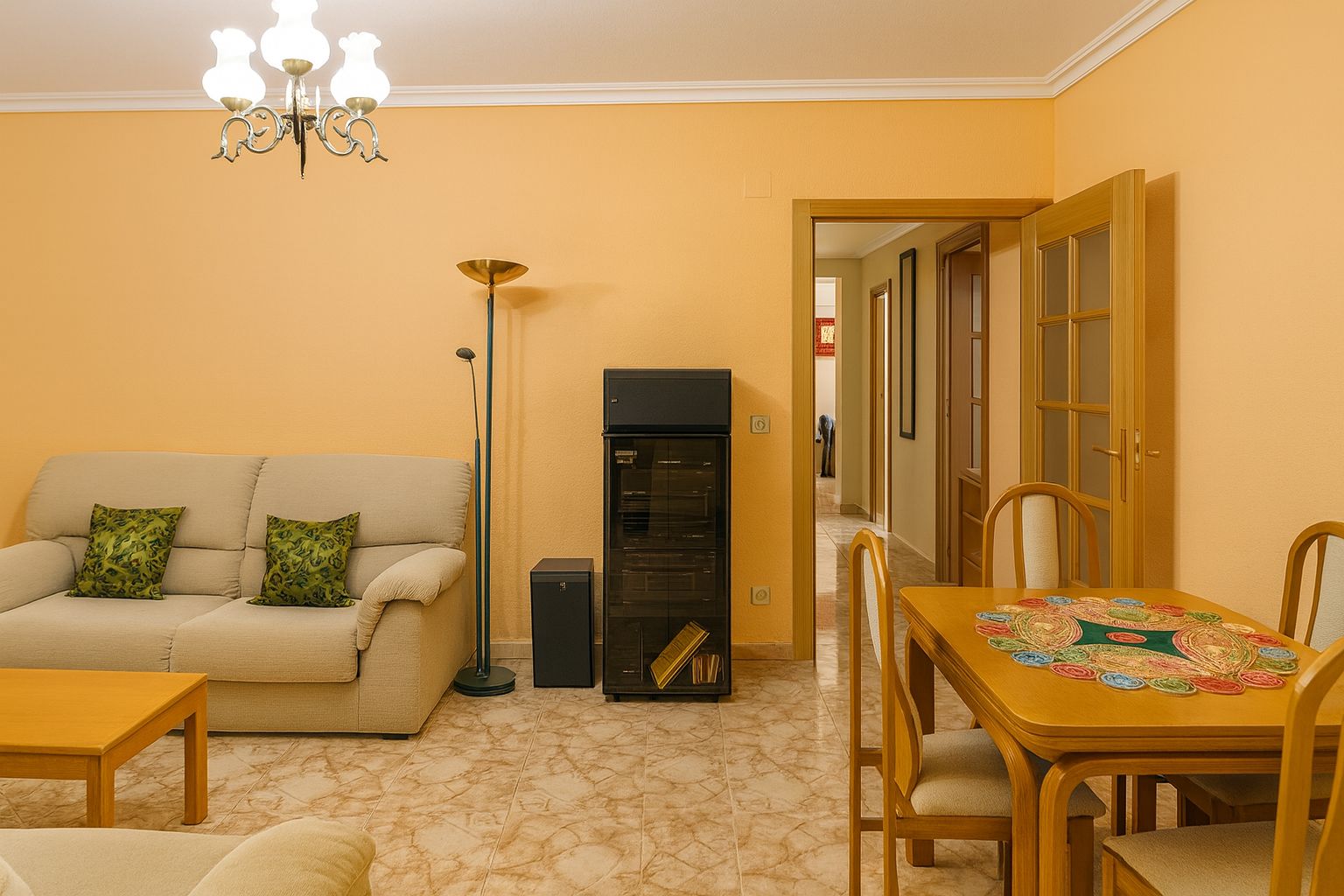 Living room of Flat for sale in Salamanca Capital  with Heating, Furnished and Balcony