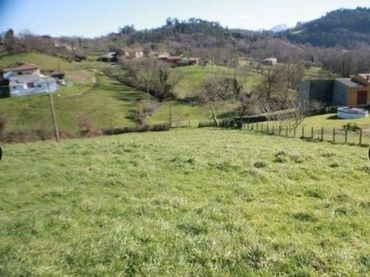 Terreno rustico in vendita a Careses - Lugar Careses