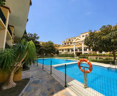 Schwimmbecken von Wohnung zum Verkauf in Elviria - Cabopino