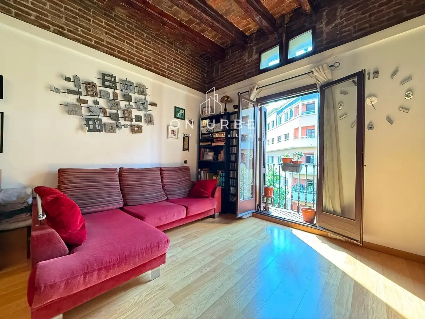 Sala de estar de Piso en venta en Barcelona con Aire acondicionado, Calefacción y Parquet