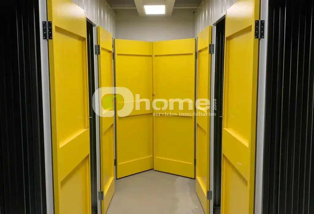 Storage room for rent in Zamora Capital   with Alarm