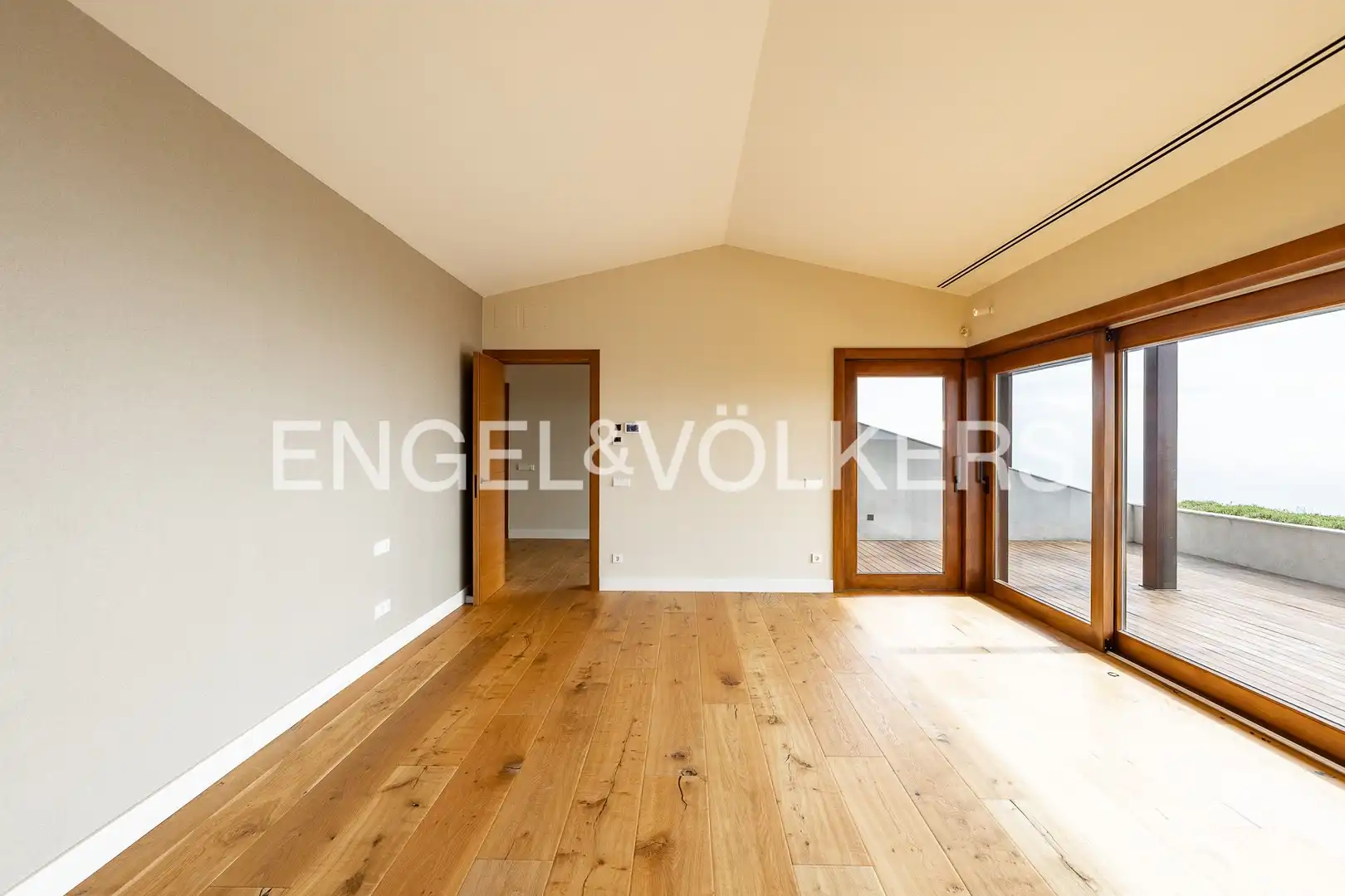 Wohnzimmer von Country house zum Verkauf in Sant Andreu de Llavaneres mit Klimaanlage, Heizung und Privatgarten