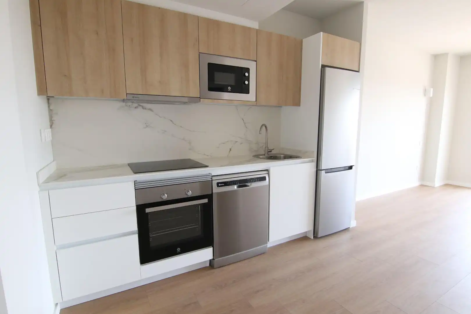 Cocina de Piso de alquiler en Terrassa con Aire acondicionado, Calefacción y Jardín privado