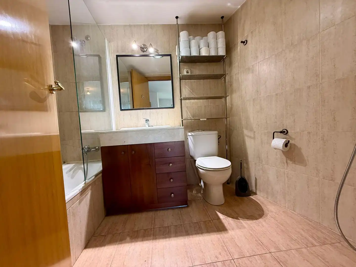 Baño de Piso en venta en Vic con Aire acondicionado, Calefacción y Parquet