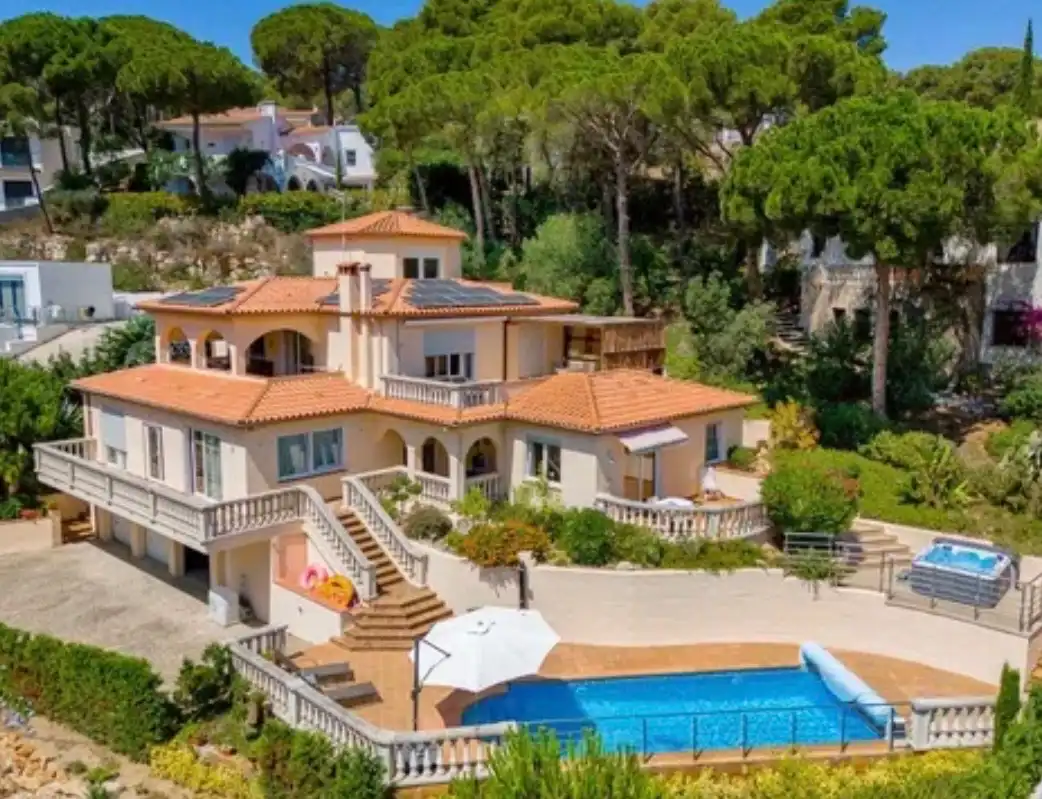 Chalet con terraza en venta en Carrer del Puig Vermell, imagen 2