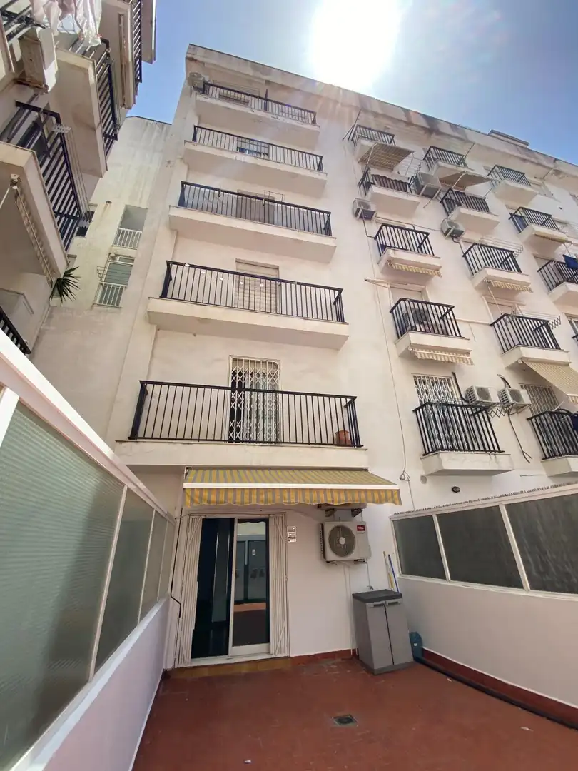Vista exterior de Oficina de alquiler en Valencia con Aire acondicionado, Calefacción y Terraza