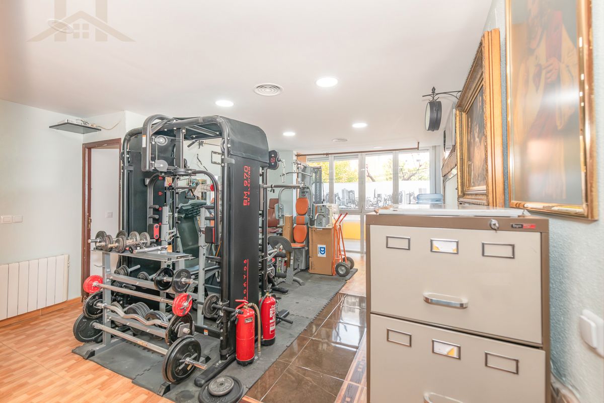 Flat for sale in Alcobendas  with Air Conditioner, Heating and Furnished