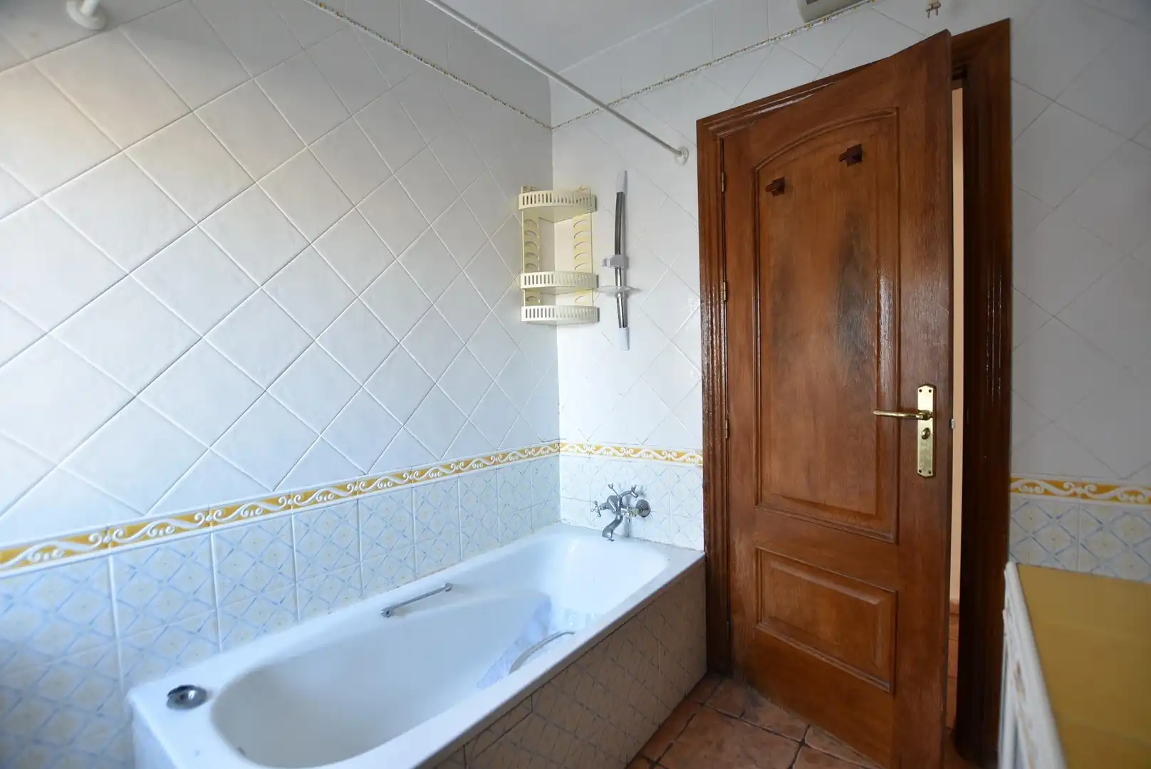 Bathroom of Flat for sale in Granada  with Balcony