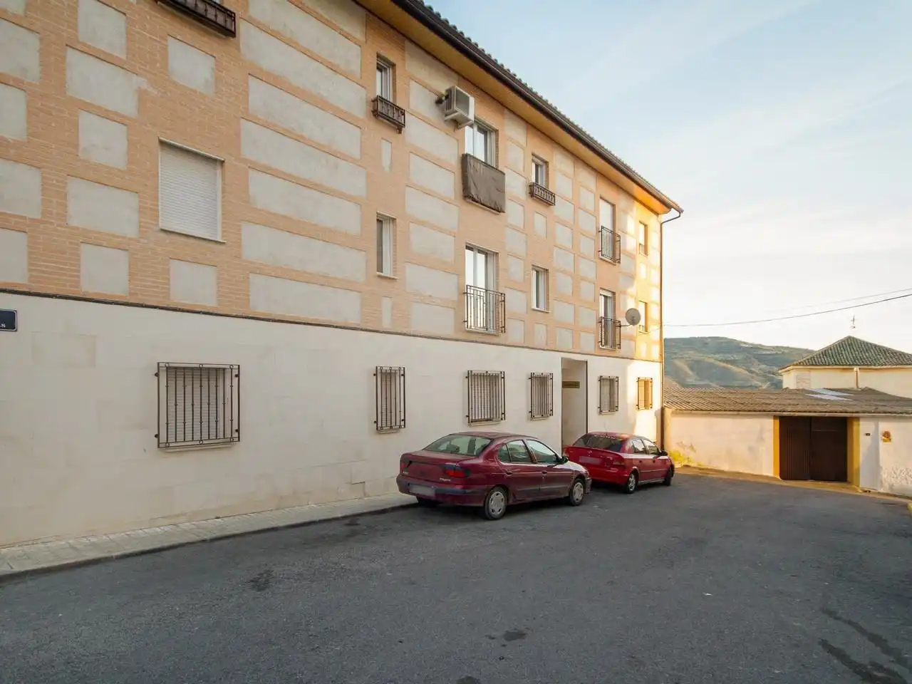 Vista exterior de Garatge en venda en Tielmes