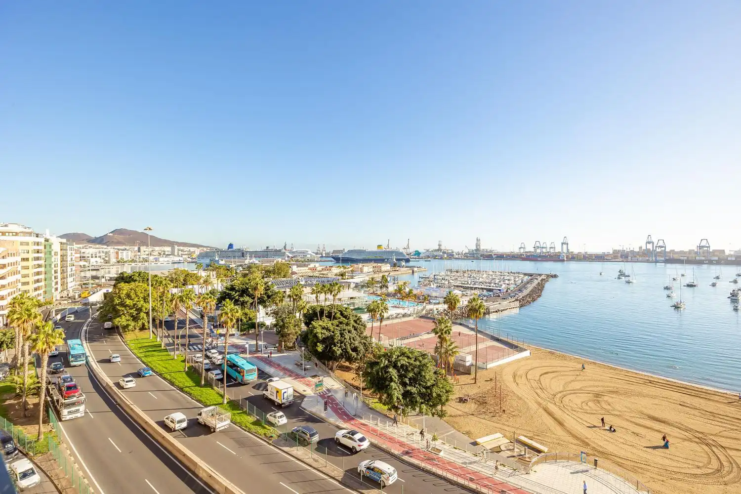 Außenansicht von Dachboden zum Verkauf in Las Palmas de Gran Canaria mit Klimaanlage, Terrasse und Möbliert