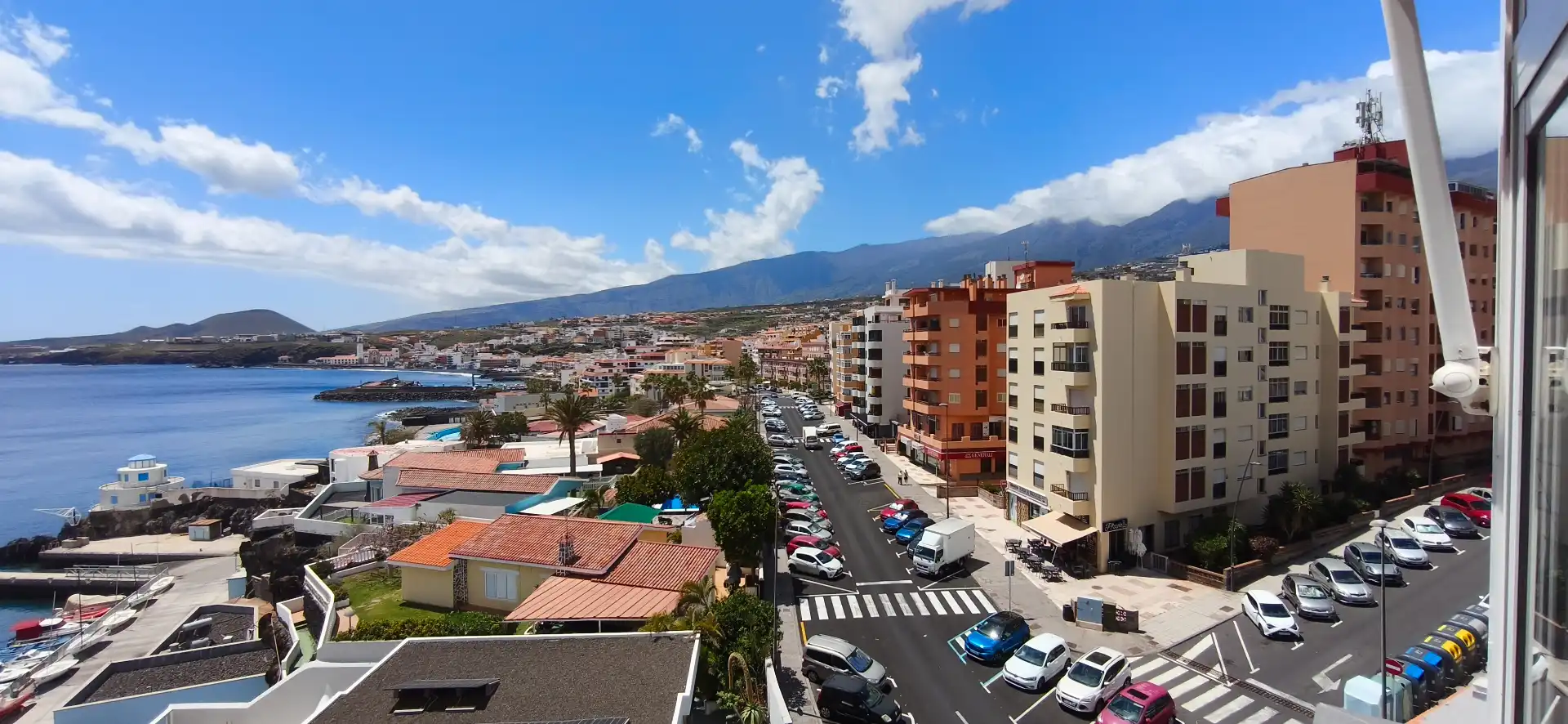 Vista exterior de Apartamento de alquiler en Candelaria con Amueblado, Horno y Lavadora