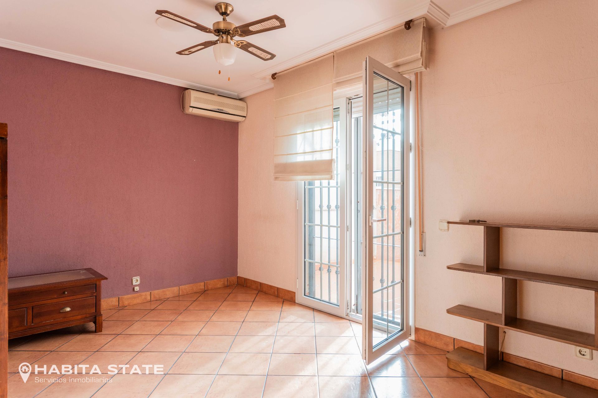 Dormitori de Casa adosada en venda en Roquetas de Mar amb Aire condicionat, Jardí privat i Terrassa