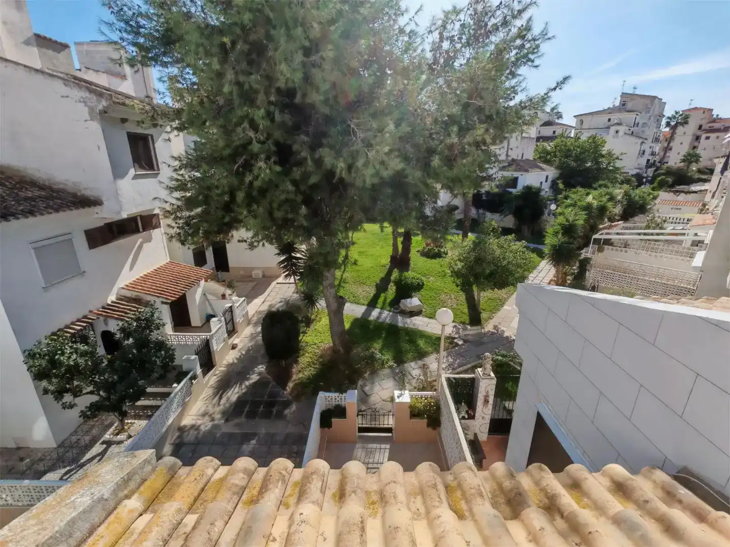 Vista exterior de Dúplex en venta en Torrevieja con Piscina
