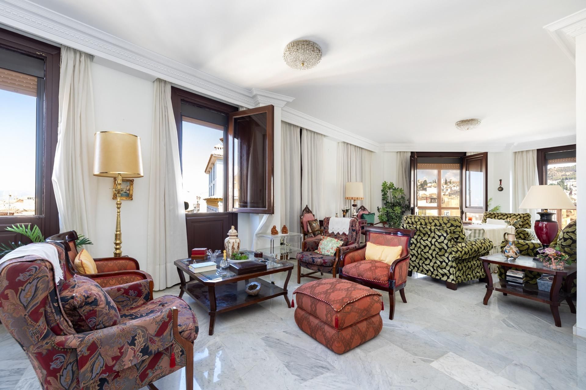 Sala d'estar de Pis en venda en  Granada Capital