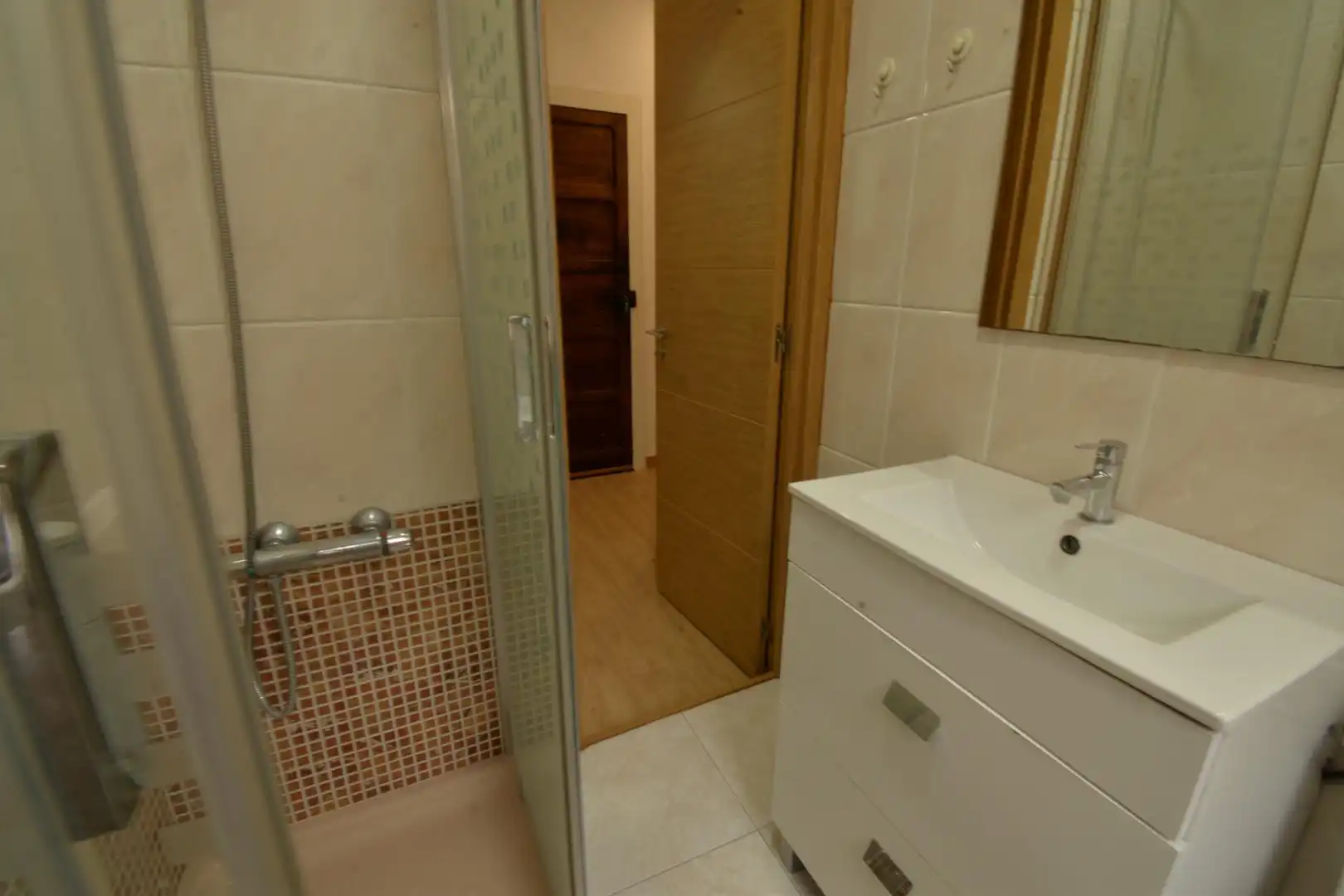 Bathroom of Flat for sale in Oviedo 