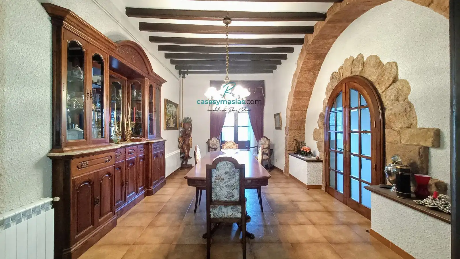 Comedor de Finca rústica de alquiler en Font-rubí con Aire acondicionado, Calefacción y Jardín privado