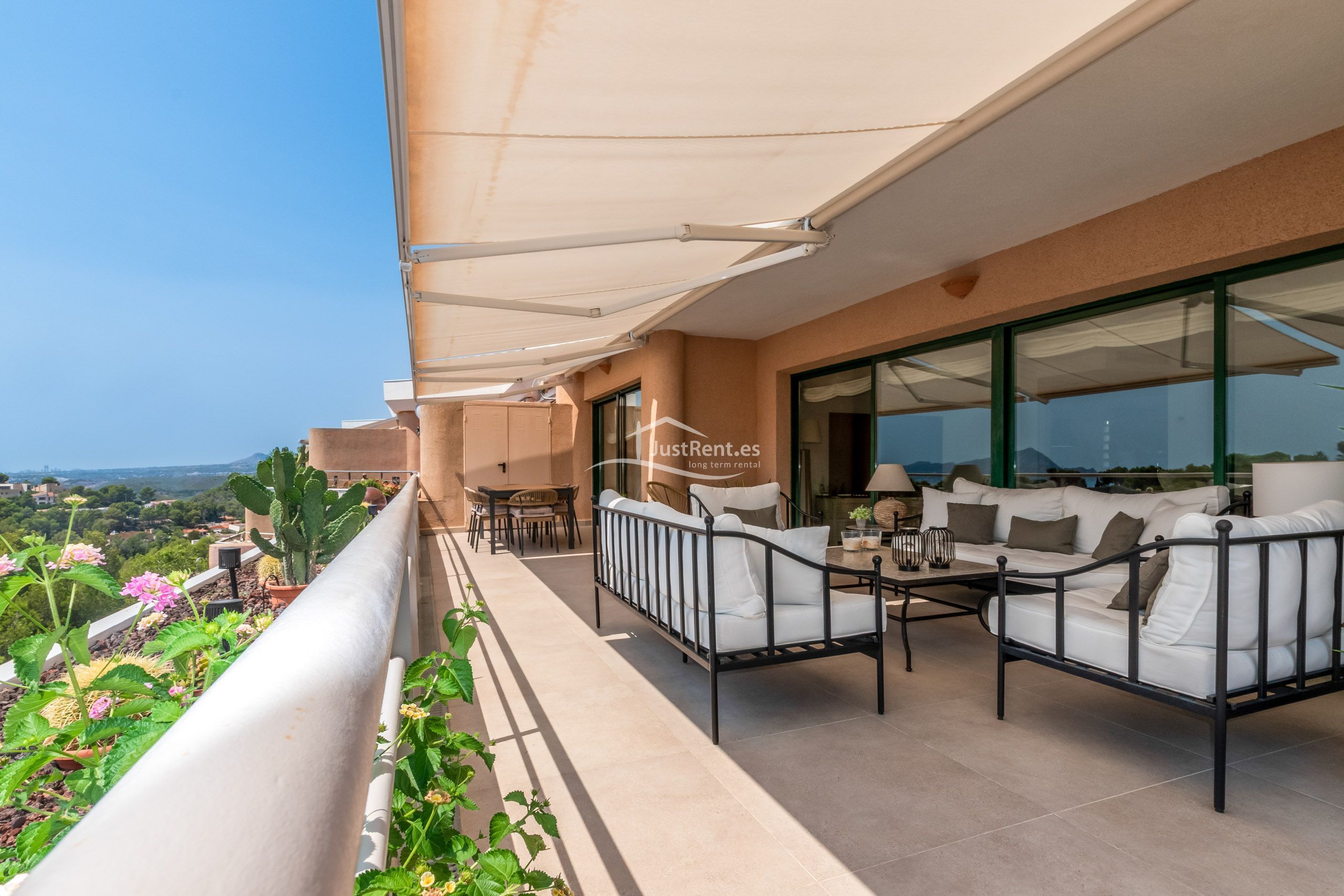 Terrassa de Pis de lloguer en Altea amb Aire condicionat, Calefacció i Jardí privat