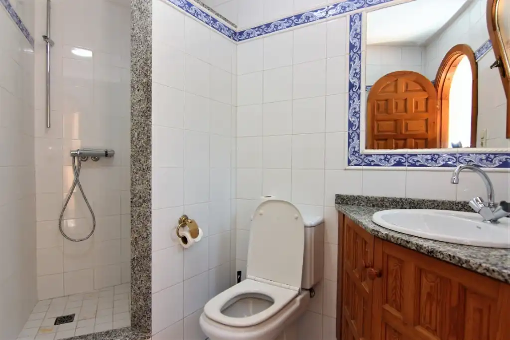 Bathroom of Houses for sale in Benissa  with Air Conditioner, Terrace and Storage room