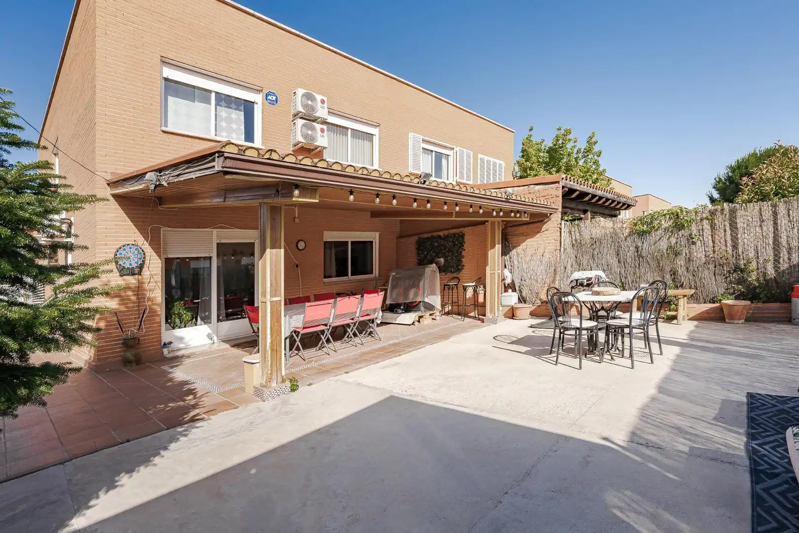Adosado con jardín en venta en Casco Histórico