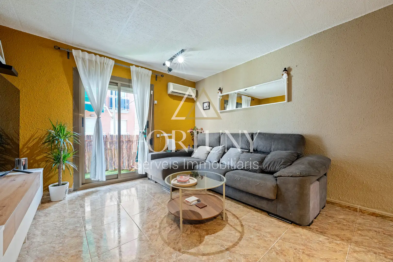 Sala de estar de Piso en venta en Tarragona con Aire acondicionado y Balcón