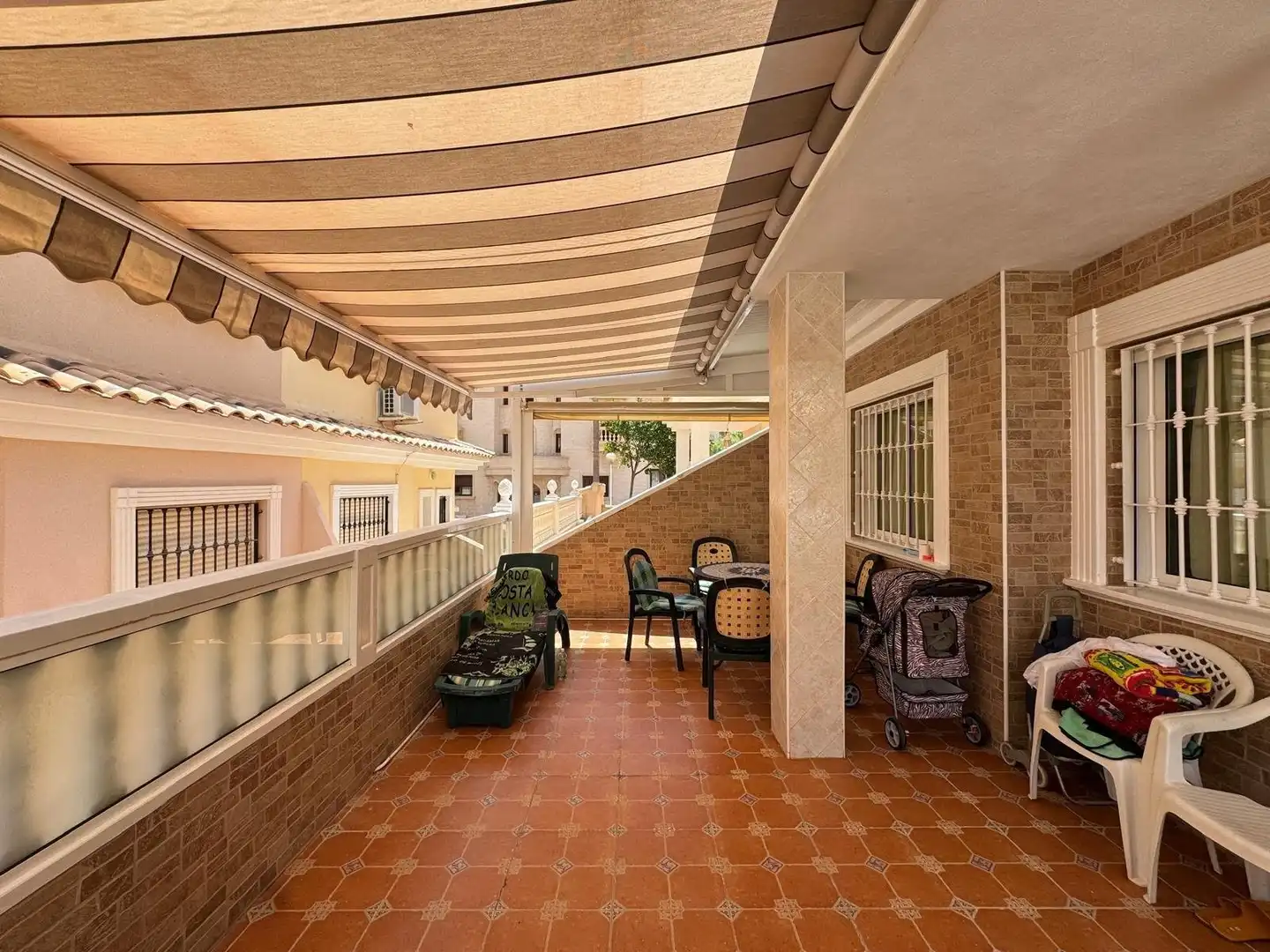 Terrassa de Finca rústica en venda en Guardamar del Segura amb Aire condicionat, Jardí privat i Piscina