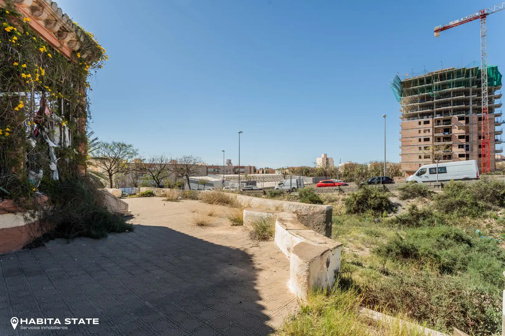 Außenansicht von Residential zum Verkauf in Almería