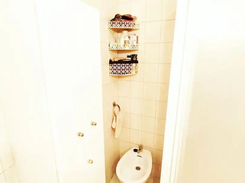Bathroom of Flat for sale in Oviedo 