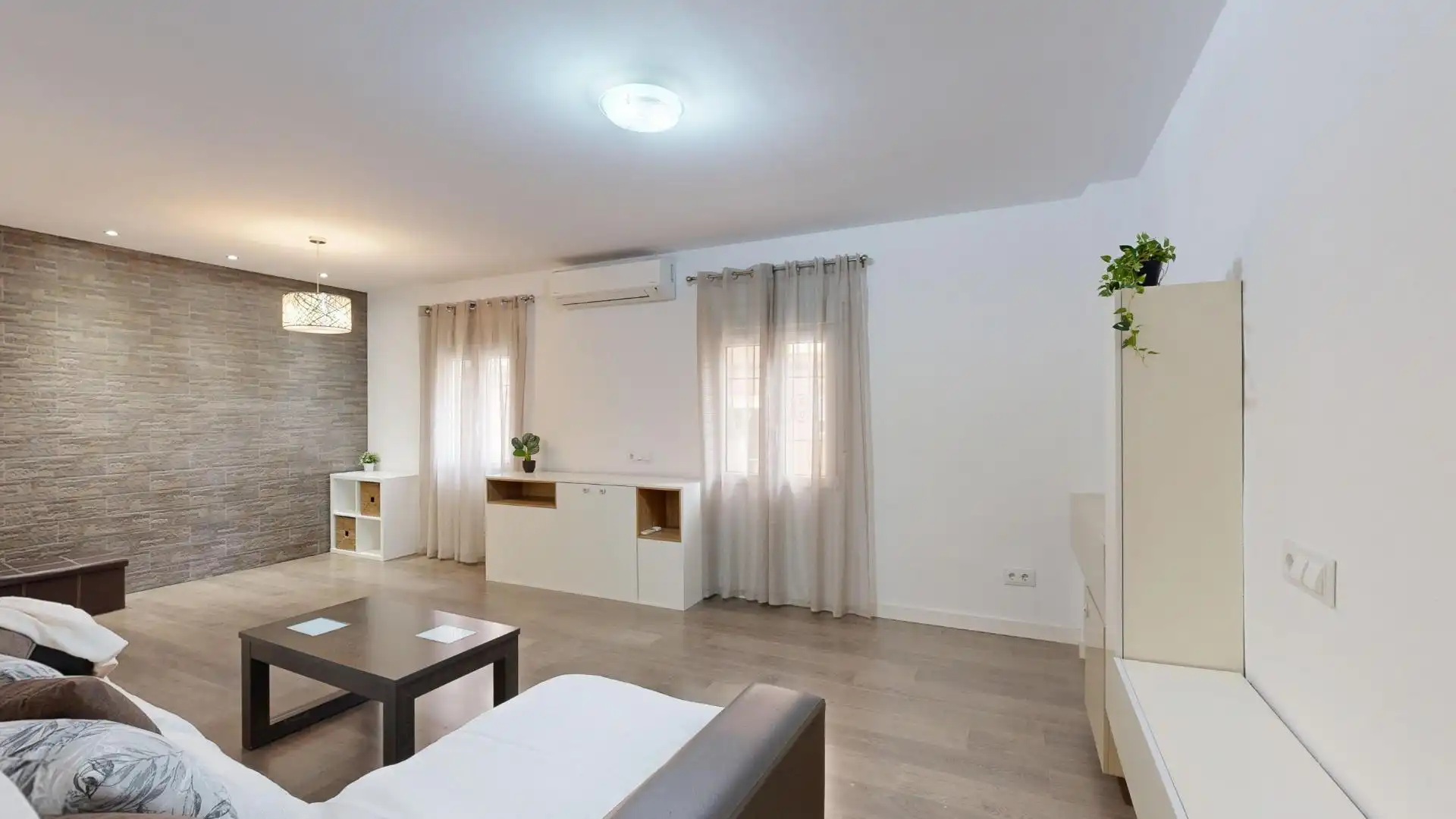 Living room of Flat for sale in Cartagena  with Air Conditioner, Heating and Storage room