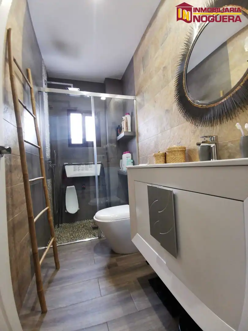 Bathroom of Flat for sale in Écija  with Air Conditioner and Balcony